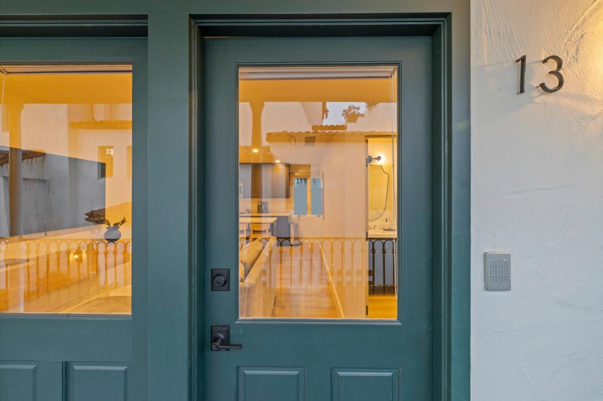 Casa Jardin - Boutique Suites In Downtown Santa Barbara Exterior photo