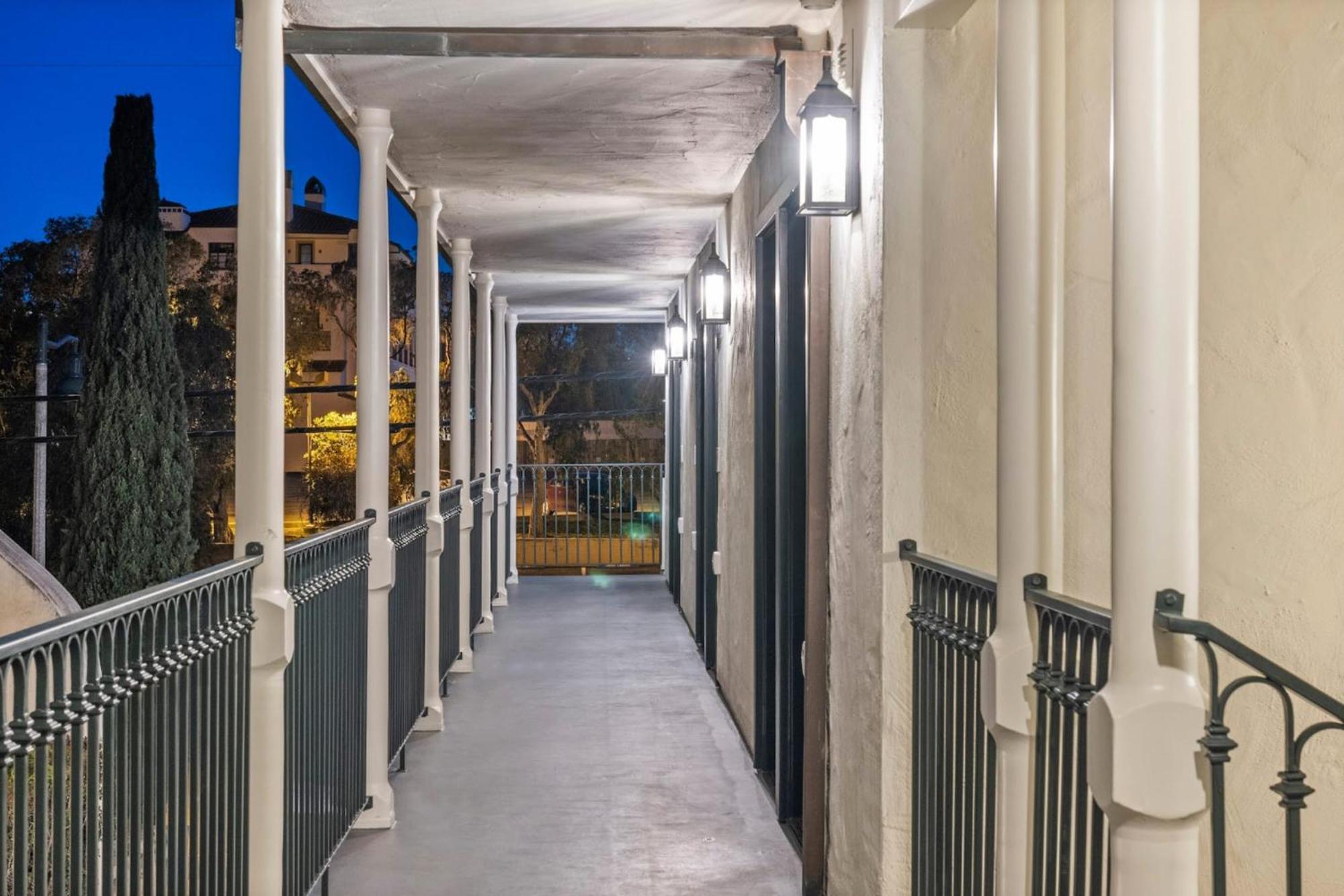 Casa Jardin - Boutique Suites In Downtown Santa Barbara Exterior photo